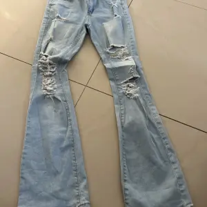 Jean hole for woman